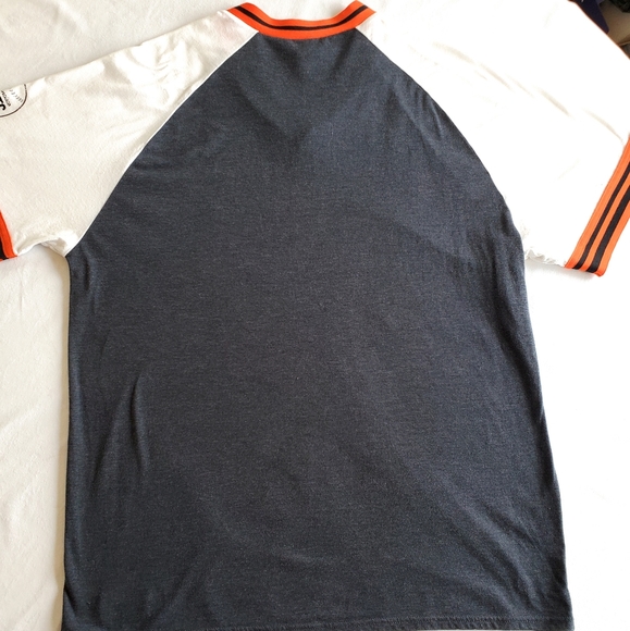 Like NEW SF Giants Mitchell & Ness MEN'S V-neck Baseball Tee XXL - Picture 4 of 7